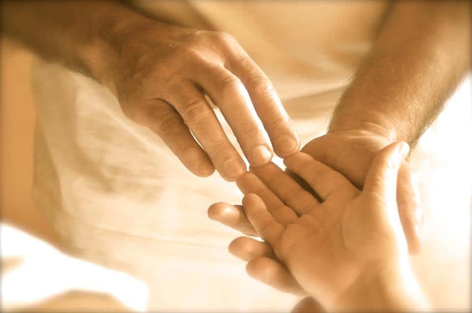 Tradición terapeútica Esenia y Egipcia según el método completo transmitido por Daniel Meurois y Marie Johanne Croteau.